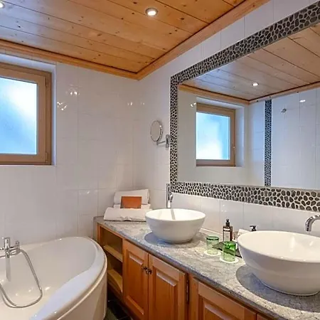 Отель Chalet-hotel Hermitage 4*