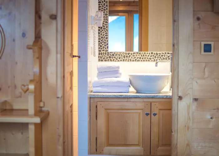 فندق Chalet-hotel Hermitage 4*